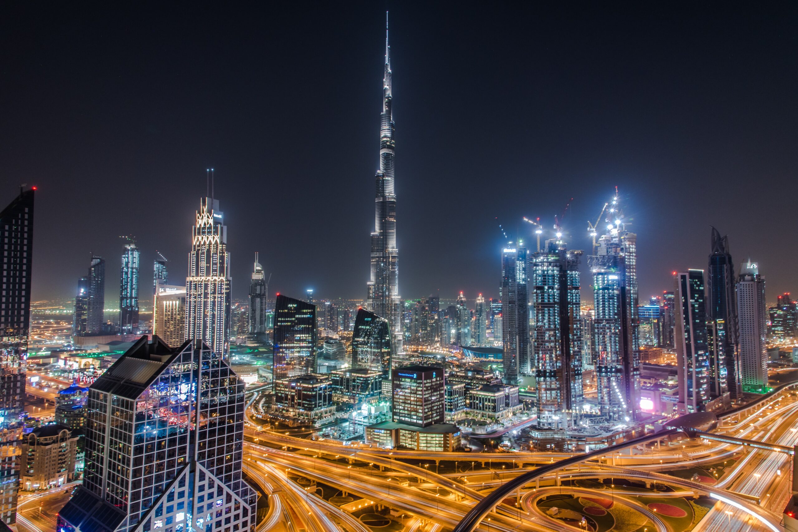 Read more about the article Dubai: A Captivating Oasis of Extravaganza and Cultural Splendour
